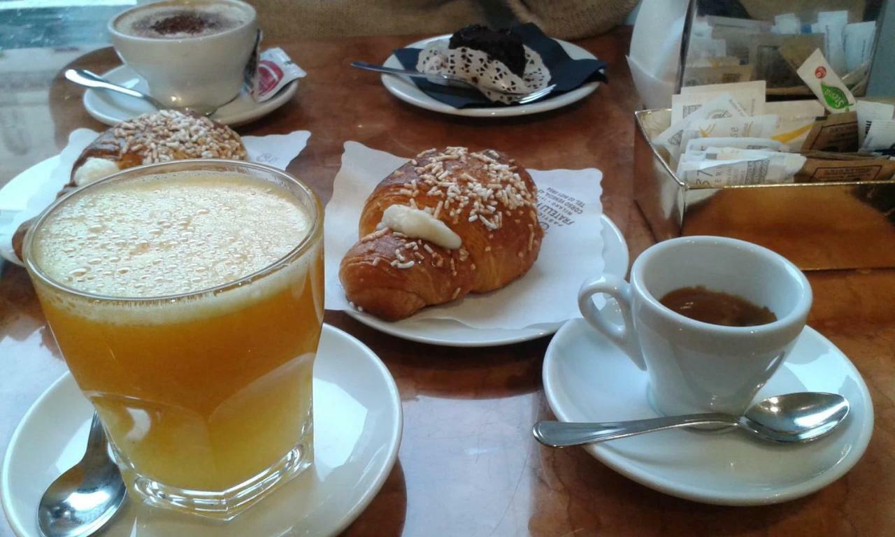 Bed and Breakfast Lombardo Рим Екстер'єр фото